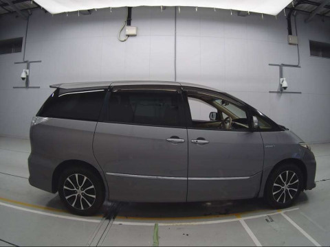 2012 Toyota Estima Hybrid AHR20W[2]