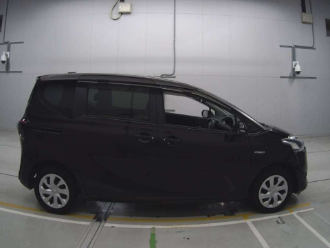 2018 Toyota Sienta NHP170G[2]