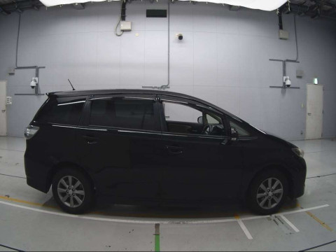 2012 Toyota Wish ZGE20G[2]