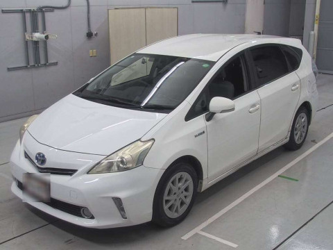 2012 Toyota Prius alpha ZVW41W[0]