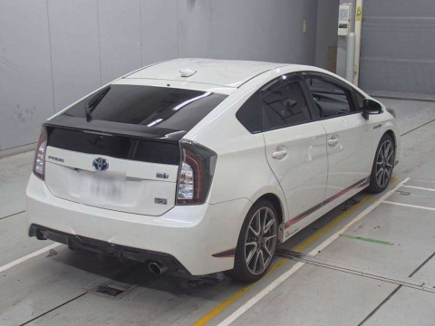 2014 Toyota Prius ZVW30[1]