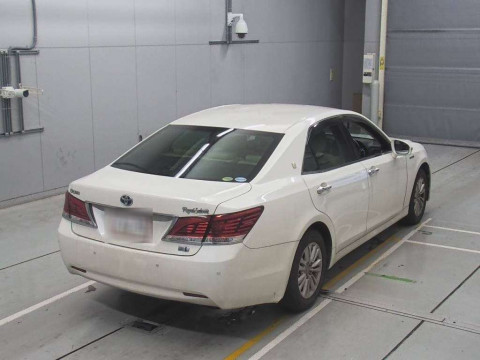 2014 Toyota Crown Hybrid AWS210[1]