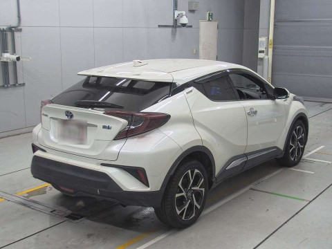 2019 Toyota C-HR ZYX10[1]