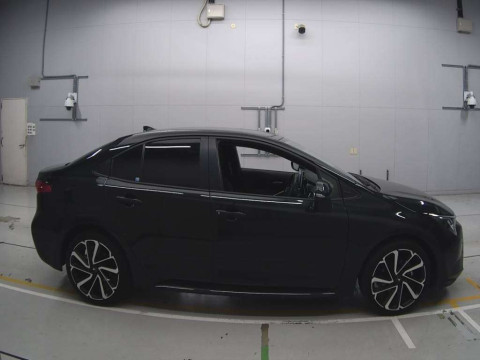 2022 Toyota Corolla Sedan ZWE211[2]