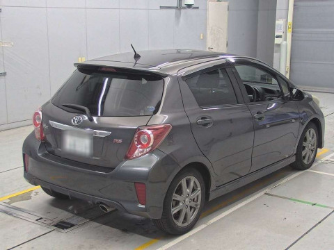 2012 Toyota Vitz NCP131[1]