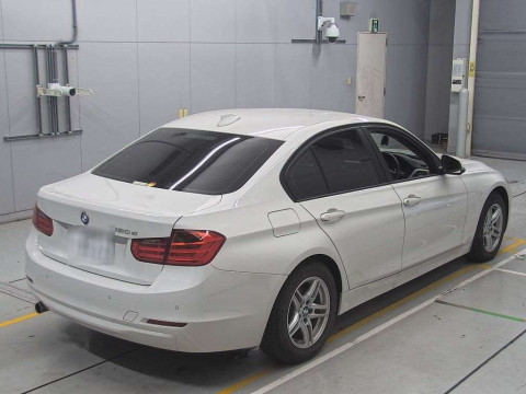 2015 BMW 3 Series 3D20[1]