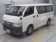 2010 Toyota Regiusace Van