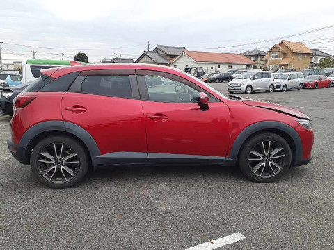 2015 Mazda CX-3 DK5FW[2]