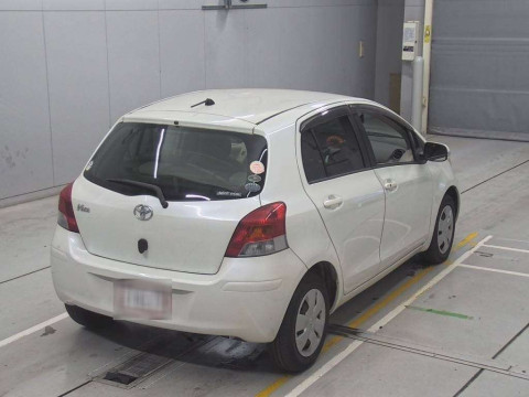 2008 Toyota Vitz SCP90[1]