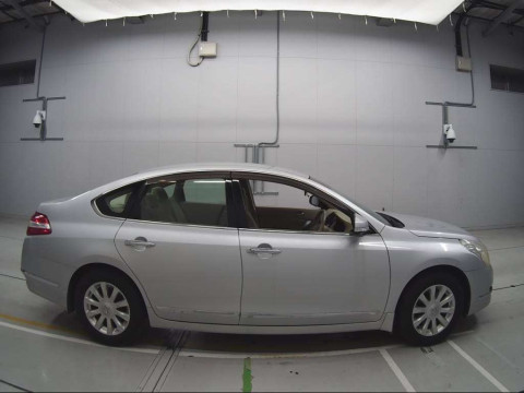 2011 Nissan Teana J32[2]