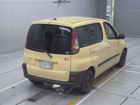 2002 Toyota Fun Cargo NCP25[1]