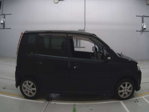 2005 Daihatsu Move L150S[2]