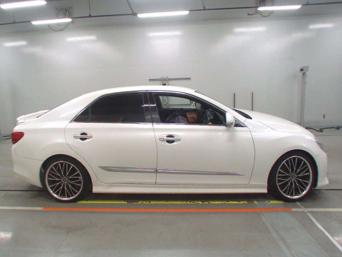 2013 Toyota Mark X GRX130[2]