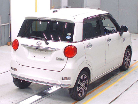 2016 Daihatsu Cast LA250S[1]