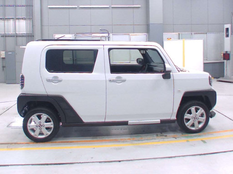 2023 Daihatsu TAFT LA900S[2]