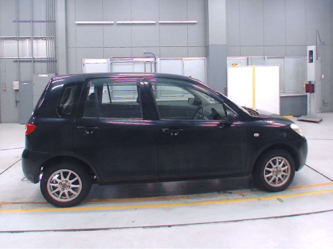 2006 Mazda Demio DY3W[2]