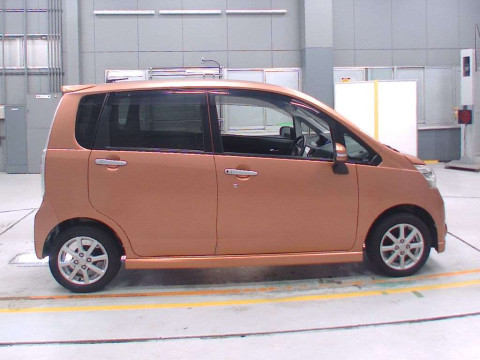 2011 Daihatsu Move LA100S[2]