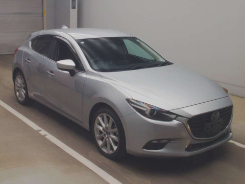 2016 Mazda Axela Sport BMLFS[2]