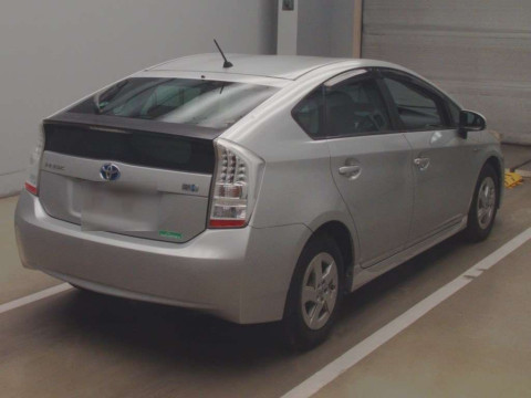 2010 Toyota Prius ZVW30[1]