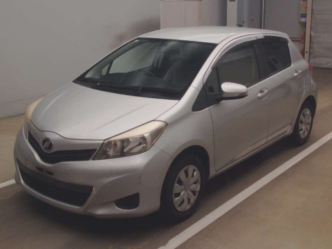 2013 Toyota Vitz NSP130[0]