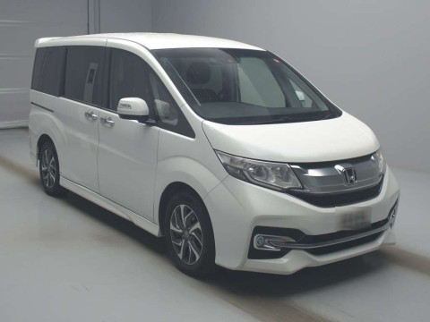 2015 Honda Step WGN Spada RP3[2]