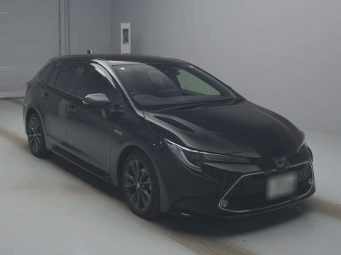 2020 Toyota Corolla Touring Wagon ZWE211W[2]