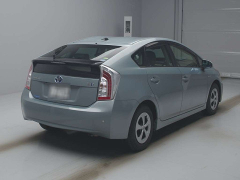 2012 Toyota Prius ZVW30[1]