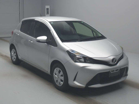 2014 Toyota Vitz NSP130[2]