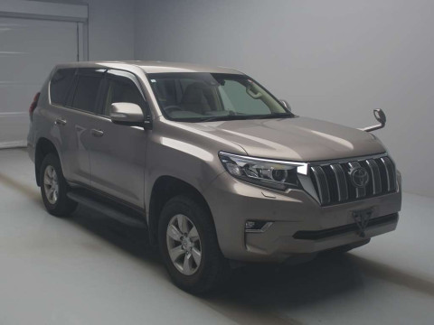 2020 Toyota Land Cruiser Prado TRJ150W[2]