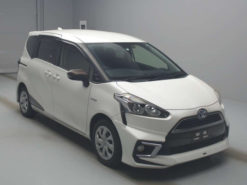 2016 Toyota Sienta NHP170G[2]