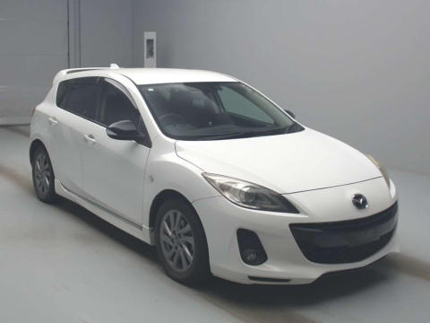 2013 Mazda Axela Sport BL5FW[2]