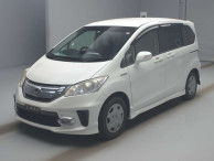 2013 Honda Freed hybrid