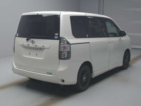 2010 Toyota Voxy ZRR70G[1]