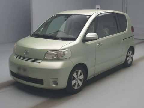 2010 Toyota Porte NNP11[0]