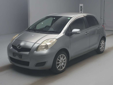 2010 Toyota Vitz SCP90[0]