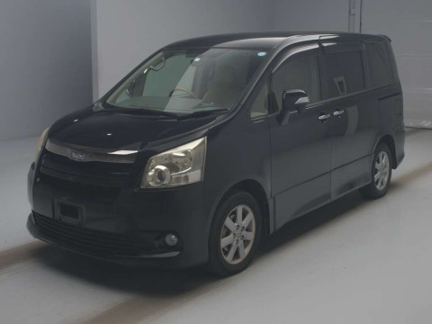 2009 Toyota Noah ZRR70W[0]