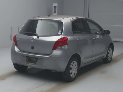 2010 Toyota Vitz KSP90[1]