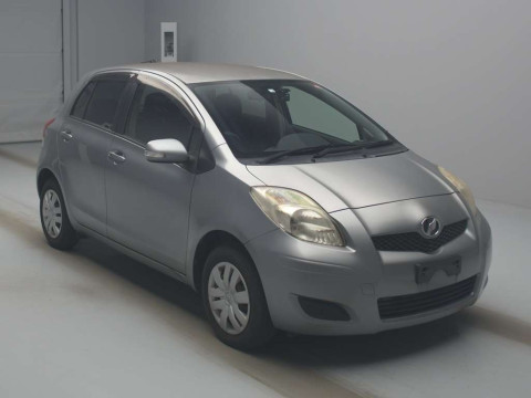 2010 Toyota Vitz KSP90[2]