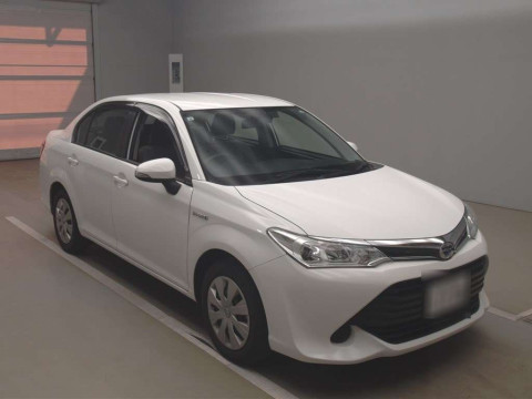 2017 Toyota Corolla Axio NKE165[2]