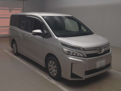 2019 Toyota Voxy ZRR80G[2]