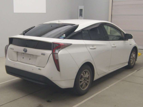 2018 Toyota Prius ZVW50[1]