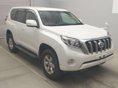 2016 Toyota Land Cruiser Prado GDJ150W[2]