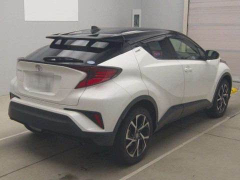 2020 Toyota C-HR NGX50[1]