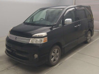 2006 Toyota Voxy