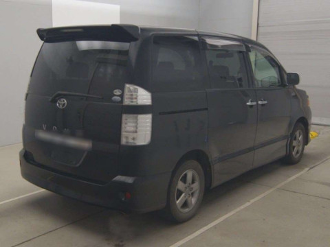 2006 Toyota Voxy AZR60G[1]