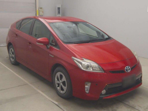 2014 Toyota Prius ZVW30[2]