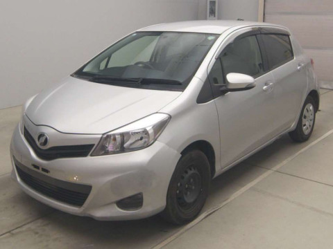 2013 Toyota Vitz NSP130[0]