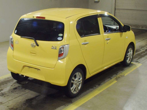 2015 Daihatsu Mira es LA310S[1]