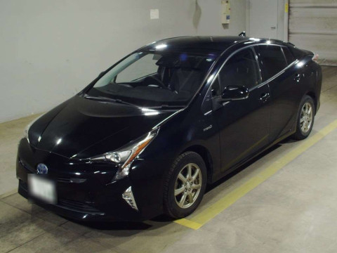 2017 Toyota Prius ZVW55[0]