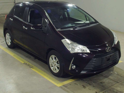 2017 Toyota Vitz NSP130[2]